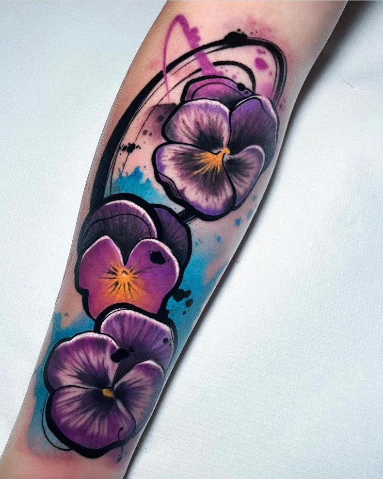 Women arm watercolor, photo - Tattoo Studio Jay Lester