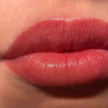 Permanentny makijaż ust Warszawa