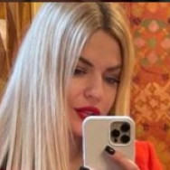 Manicurist Helen Bologna,