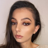 Makeup Artist Jennyfer  Bologna,