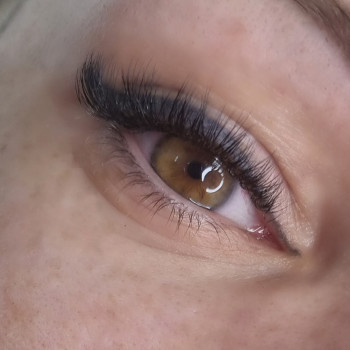 Наращивание ресниц 