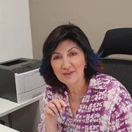 Cosmetologist Helen Katanov on Barb.pro