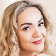 Мастер татуажа Мария Холон,