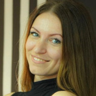 Мастер маникюра Алена Бат-Ям,