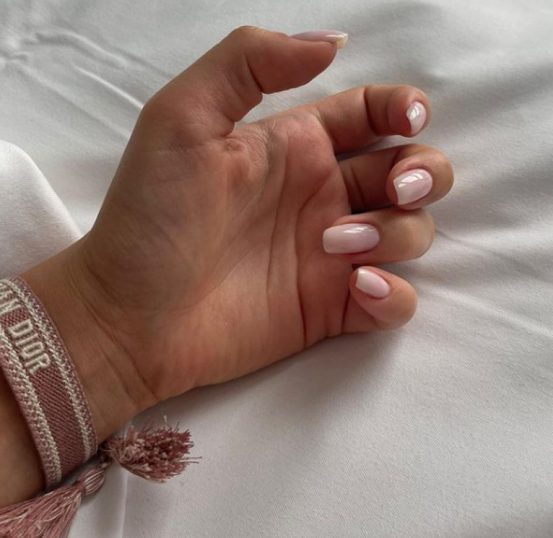 Pink, photo - Manicurist Ilona Medinschi