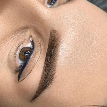 Перманентный макияж бровей