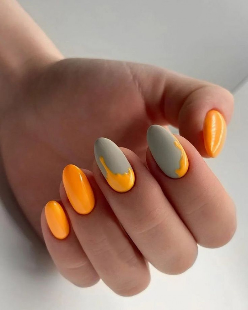 Bright matte orange, photo - Manicurist Nadia Katz