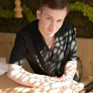 Массажист Артур Уфа,проспект Октября, 37