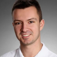 Fizjoterapeuta Artur  Warszawa,Garwolińska, 4a район Grohov