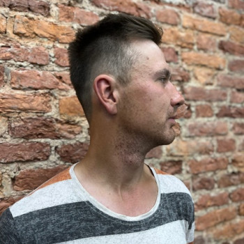 Стрижка
                    Friseur-Allrounder Варвара Тихонова Saint Petersburg