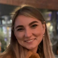 Friseur-Allrounder Alla Warsaw,