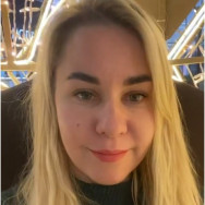 Spezialist für Haarverlängerung Marina Warsaw,