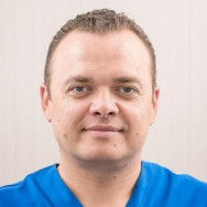 Schönheitschirurg Tomasz Basta on Barb.pro