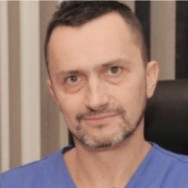 Пластический хирург Томаш  Краков,Algierska, 19 район Воля-Духацкая