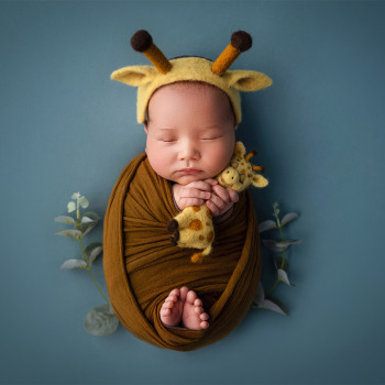 Sesja noworodkowa, Sesja dziecka
                    Fotograf Viktoriia Medynska Krakow