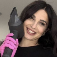 Trycholog Kate  Wroclaw,Powstańców Śląskich, 54a