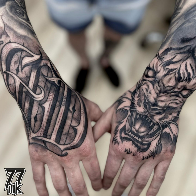 Men hand tiger, photo - Tattoo Studio 77ink