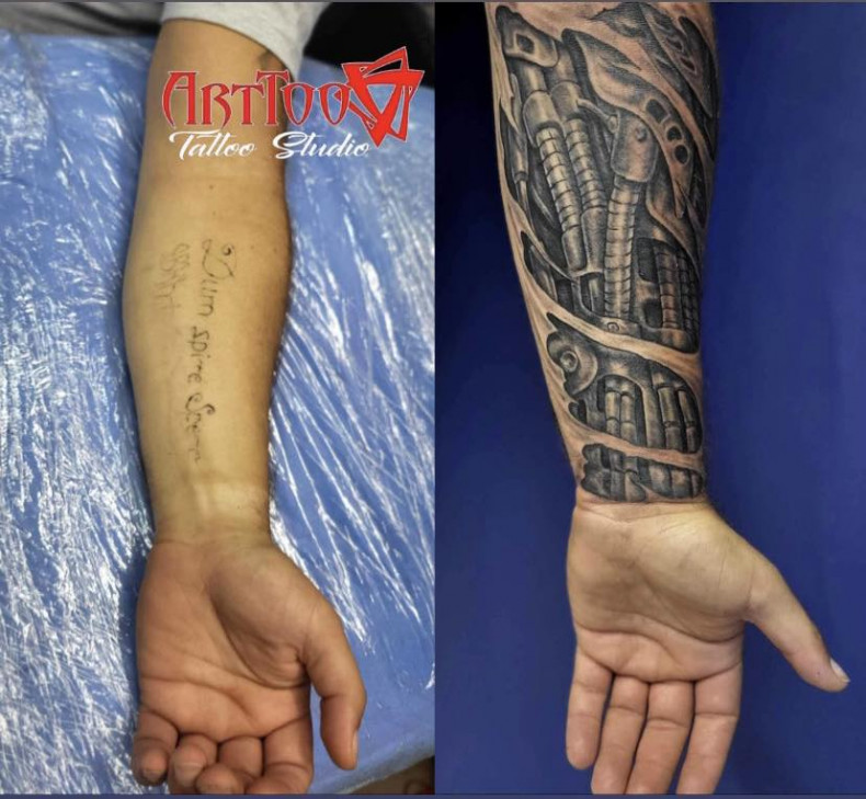 Men arm biomechanical, photo - Tattoo Studio Art Too