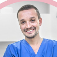 Schönheitschirurg Daniel Maliszewski on Barb.pro