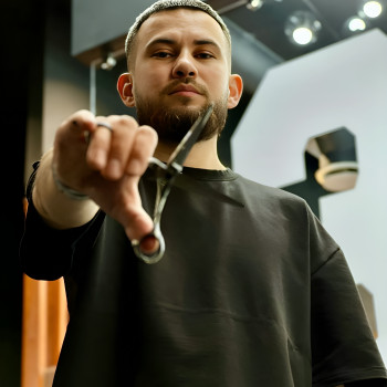 13 Central barbershop, Шымкент Фото - 17