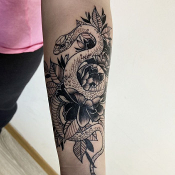 Tatuaż na ciele 
                    Tattoo Master Julia Bohdalova Poznan