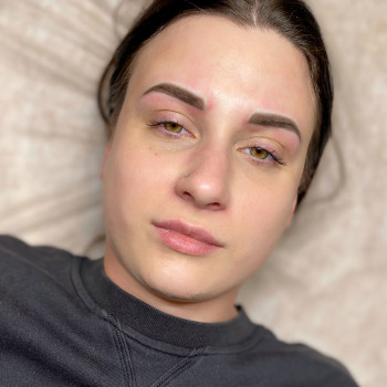 Перманентный макияж бровей и губ 
                    Мастер по перманентному макияжу, бровист, ламимейк Яна Поддубная Саратов