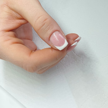 Przedłużanie żelem french 180zł