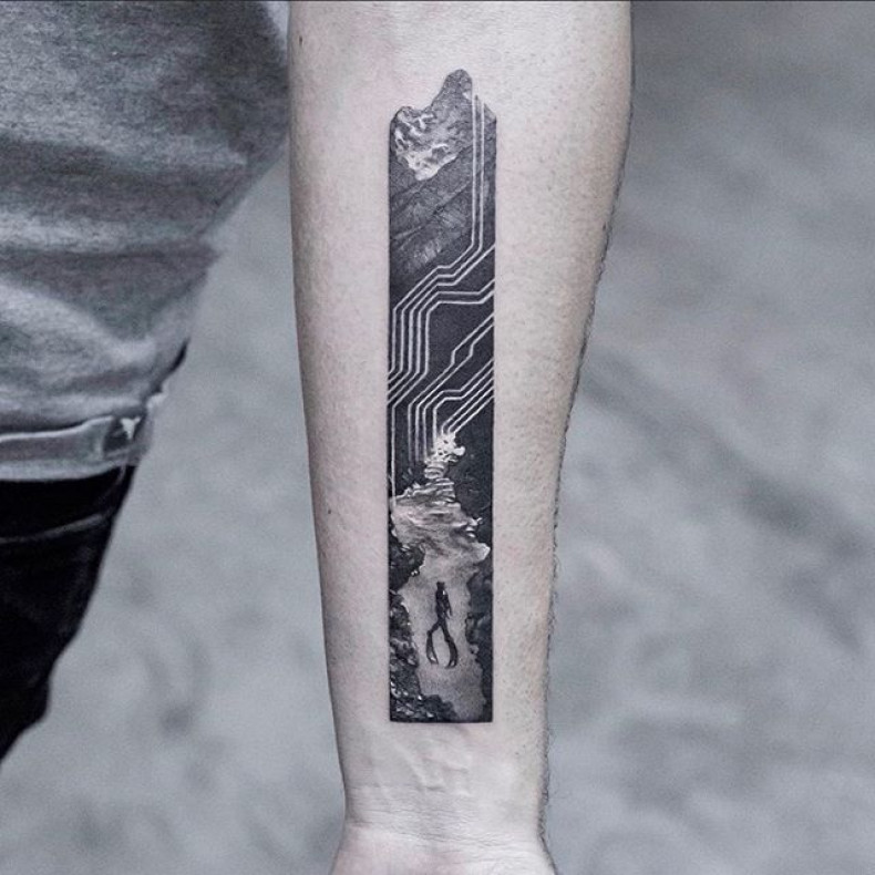 Men arm abstract, photo - Tattoo Studio Bang Bang Tattoo