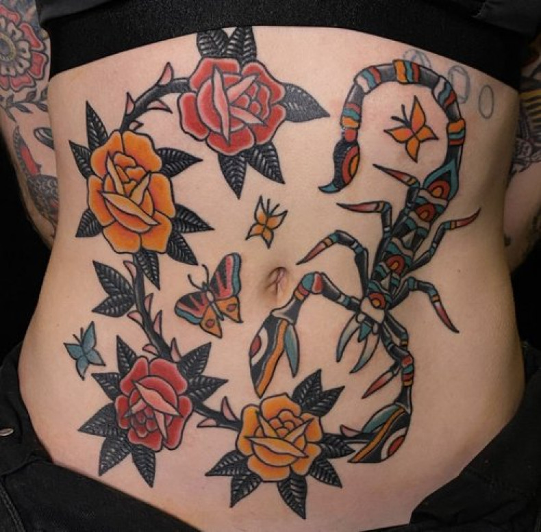 Women stomach old school, photo - Tattoo Studio Daredevil Tattoo