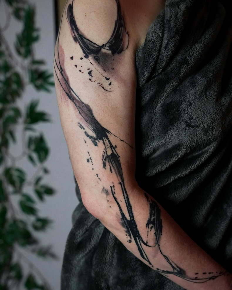 Women arm watercolor, photo - Tattoo Studio White Rabbit