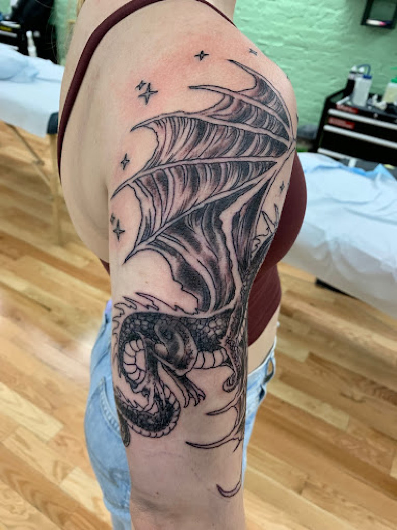 Men arm dragon, photo - Tattoo Studio Rising Dragon