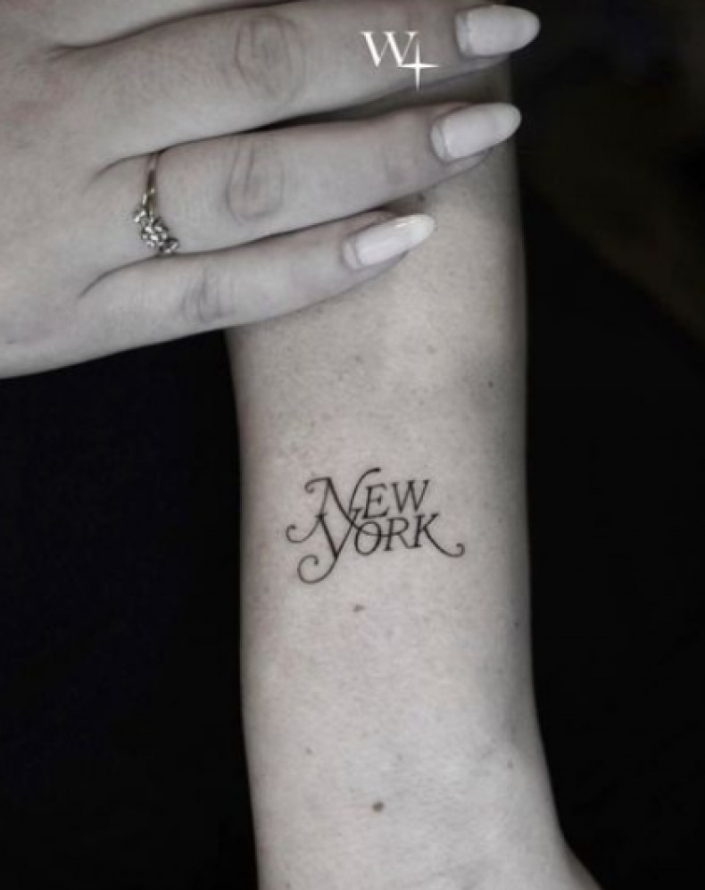 Women arm letter, photo - Tattoo Studio West 4 Tattoo