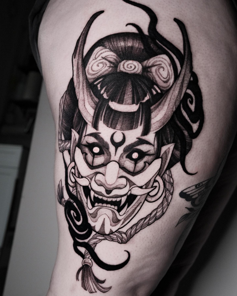 Demon thigh horror, photo - Tattoo Master Lina Shuliar