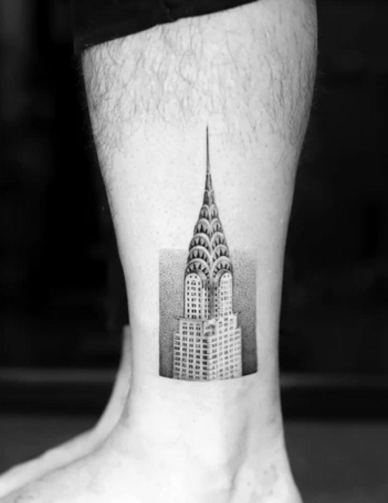 Men tower leg, photo - Tattoo Master Can Gurgul