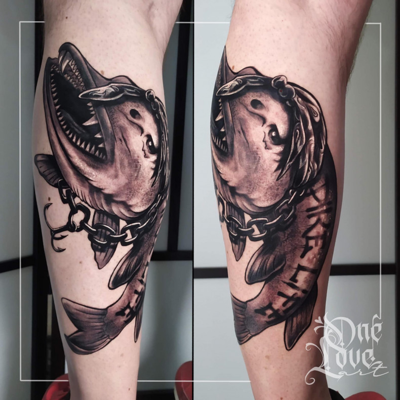 Men leg fish, photo - Tattoo Master Agnieszka