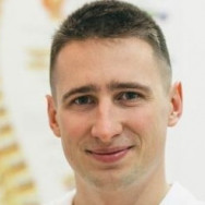 Chiropraktiker Fabian Burakowski on Barb.pro