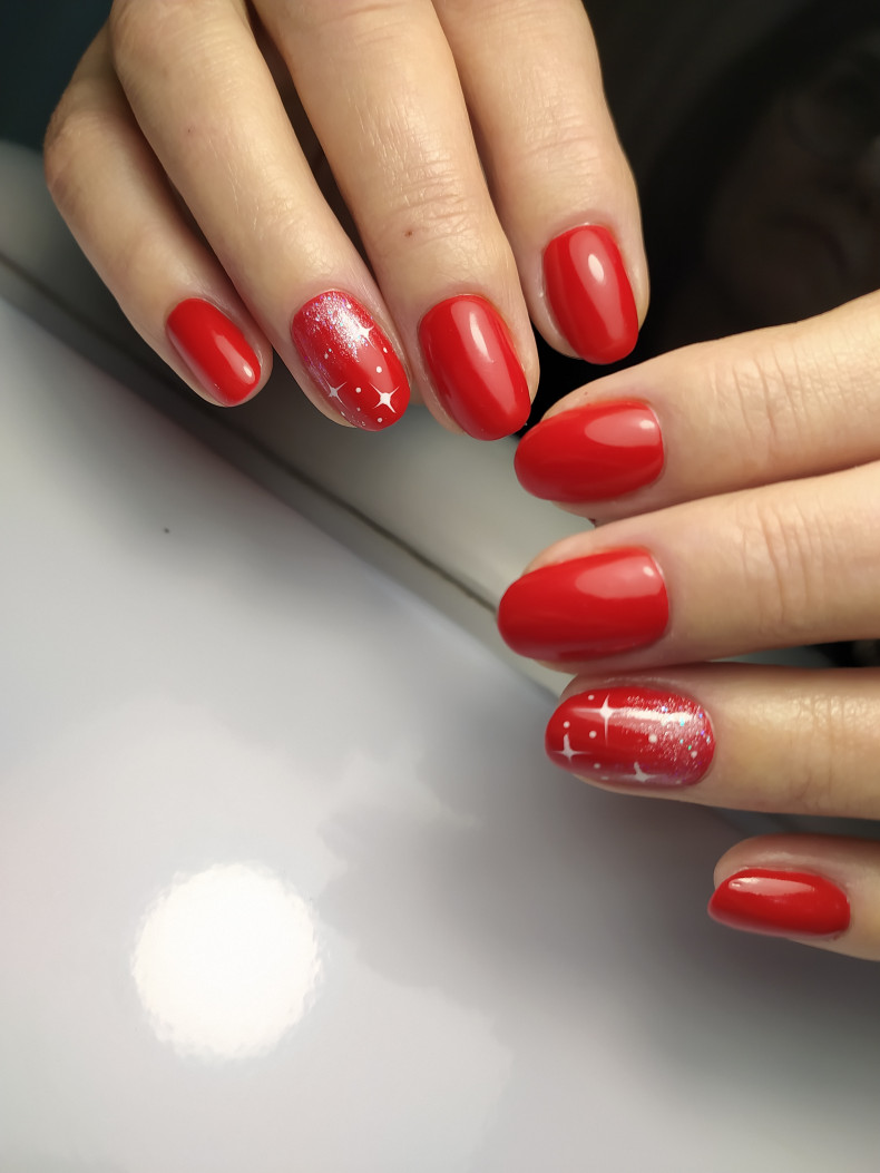 Red painted silver, photo - Manicurist Natalia Shveda