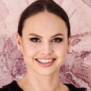 Cosmetologist Katarzyna Jaroszewska on Barb.pro
