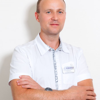 Звонкович Александр Дмитриевич, хирург - имплантолог