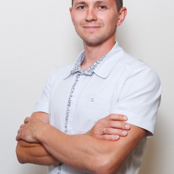 Литвинов Леонид Владимирович, ортопед - терапевт.