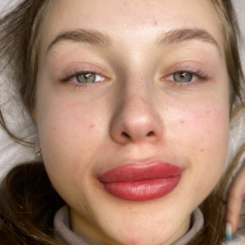 Перманент губ сразу после процедуры