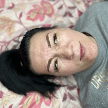 Перманентный макияж бровей