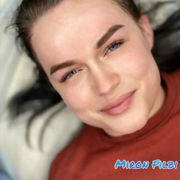 Пудровые брови