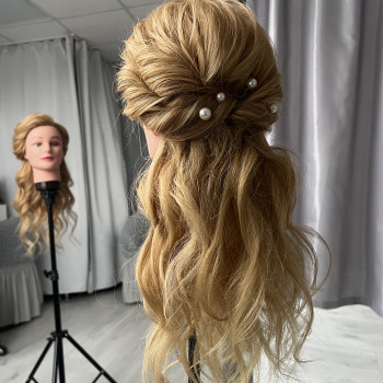 Makijaż na okazję lub bez
                    Wizażysta Alona Antonova Warszawa