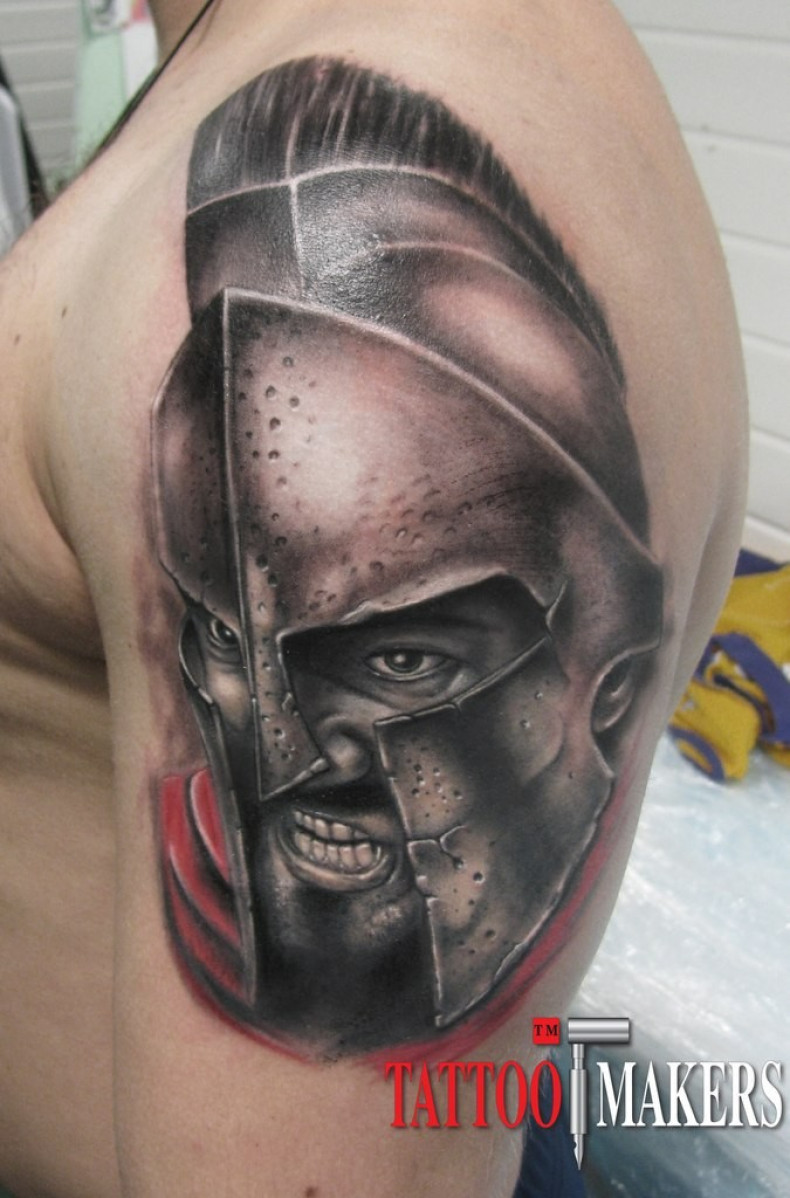 Men shoulder realism, photo - Tattoo Master Barb Tattoo