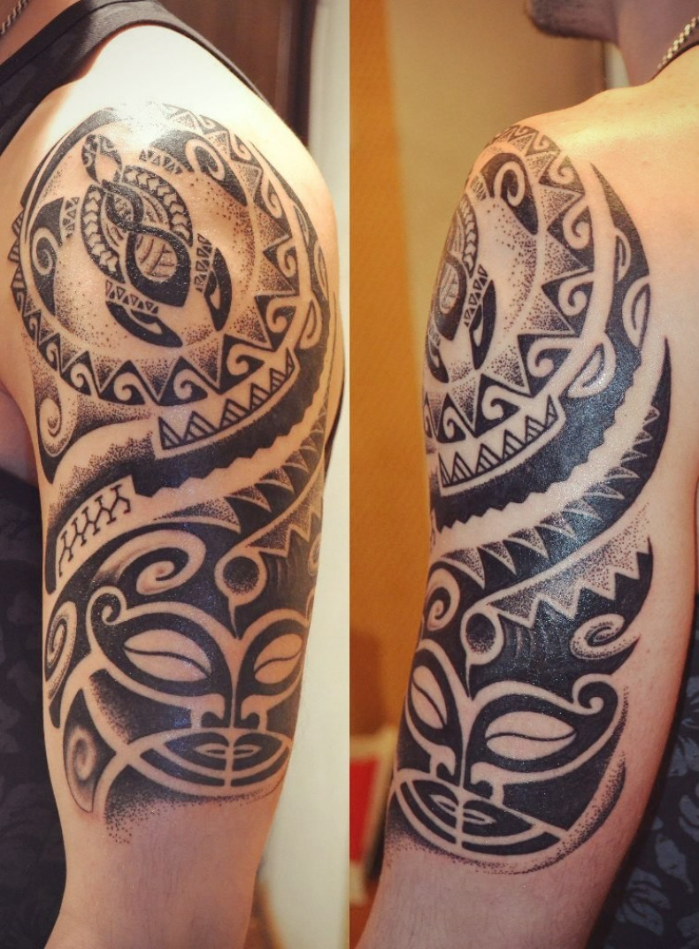 Men arm mask, photo - Tattoo Master Barb Tattoo