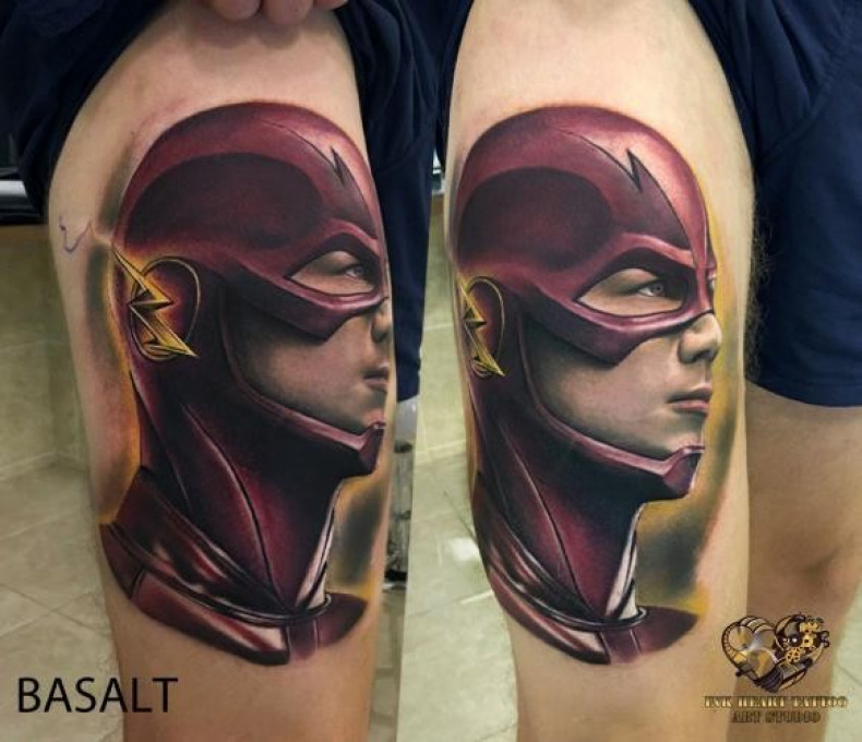 Men Marvel thigh, photo - Tattoo Master Barb Tattoo