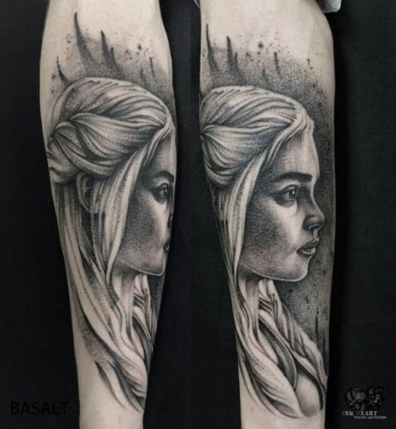 Męski na ramieniu whip shading, photo - Tatuażysta Barb Tattoo