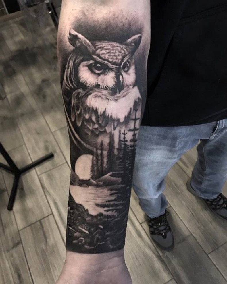 Męski na ramieniu czarny szary, photo - Tatuażysta Barb Tattoo