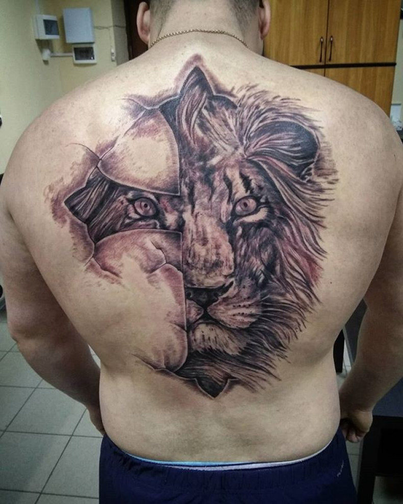 Męski czarny szary duży, photo - Tatuażysta Barb Tattoo